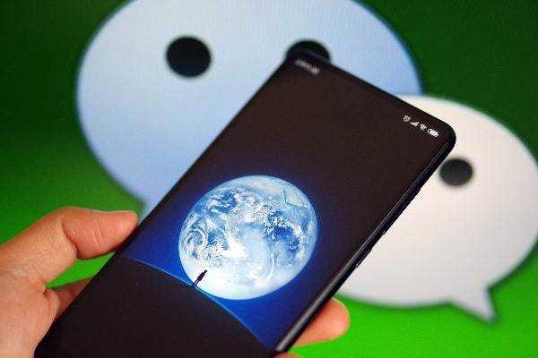 微信和陌陌谁先上线？